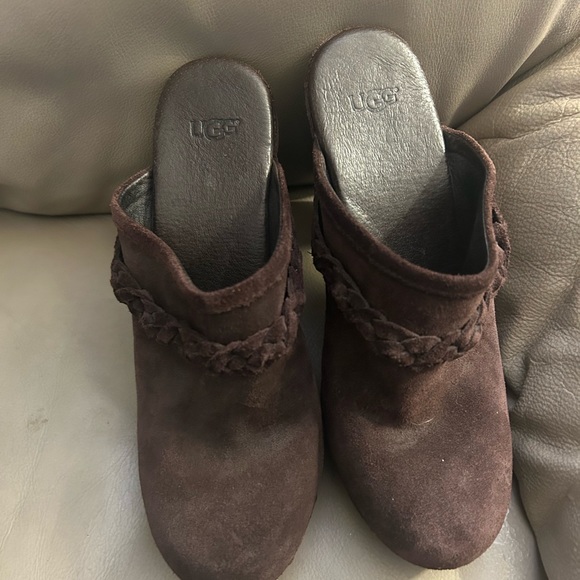 ugg kaylee suede clogs - Picture 4 of 5